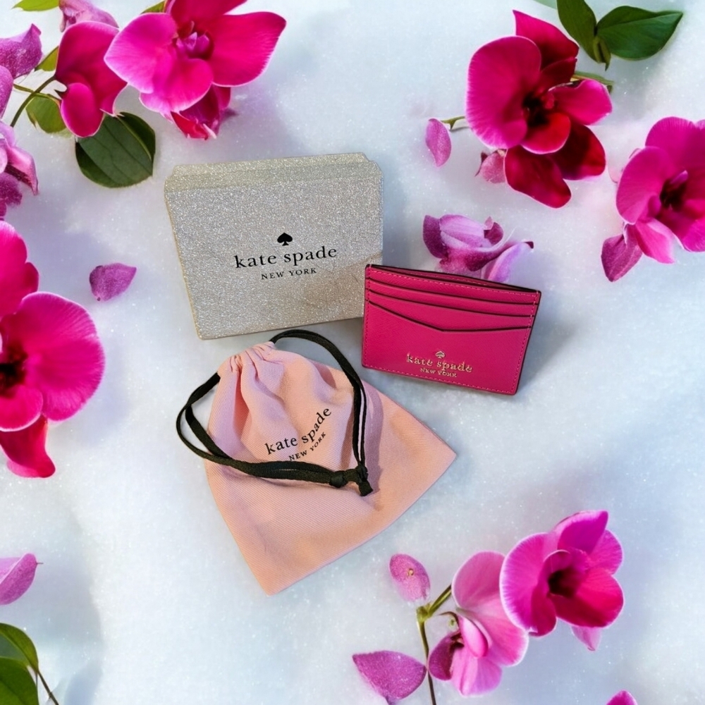 Nwt Kate Spade Leather Card case Saffiano Leather holds Six card slots
